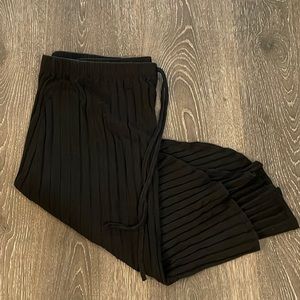 Knee-length skirt